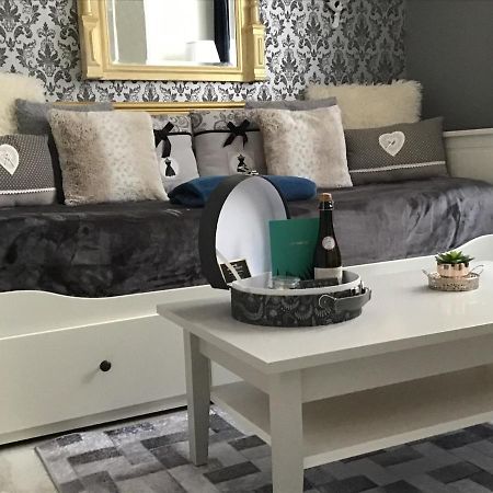Appartement Medicis Avec Garage Honfleur Eksteriør bilde